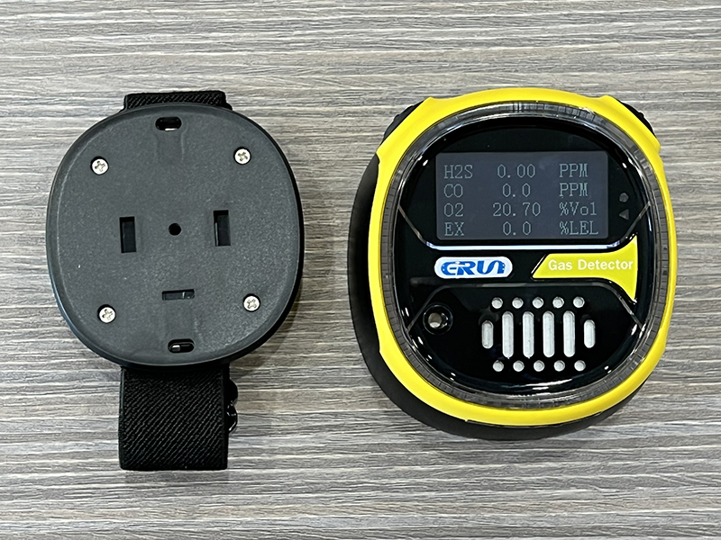 贏潤(rùn)集團(tuán)成功研發(fā)超低功耗腕帶式四合一氣體檢測(cè)儀！